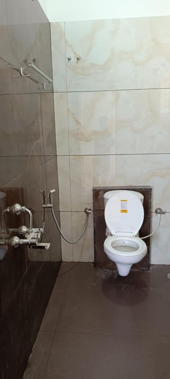 Shi'S 2Bhk Individual Villa @ Коимбаторе Екстериор снимка